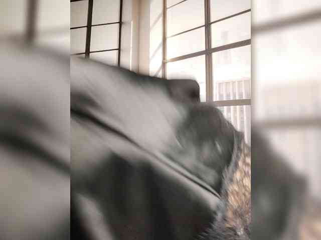 SexyKitty75-1 webcam