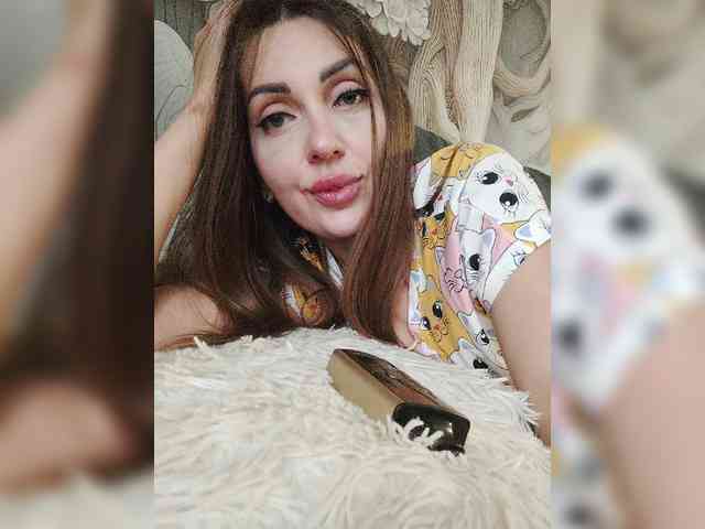SexyKitty75-1 webcam