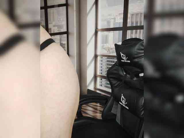 SexyKitty75-1 Live Webcam on BongaCams