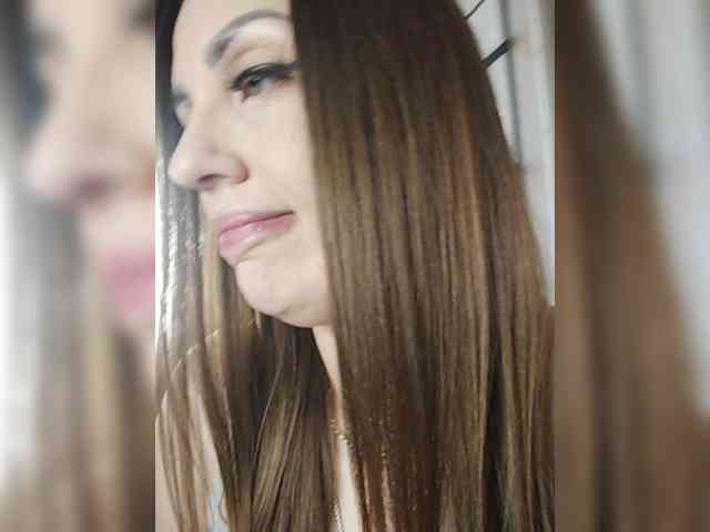 SexyKitty75-1 webcam