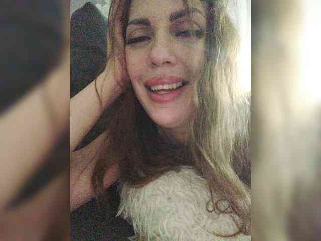 SexyKitty75-1 webcam