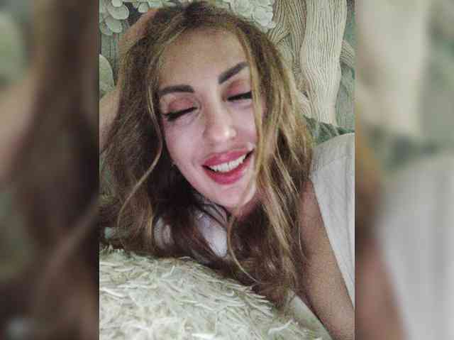 SexyKitty75-1 webcam
