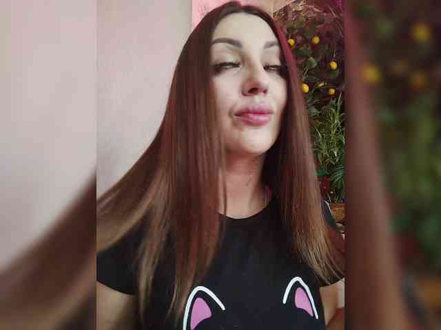 SexyKitty75-1 webcam