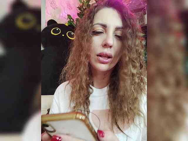 SexyKitty75-1 webcam