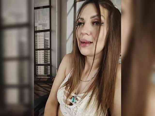 SexyKitty75-1 webcam