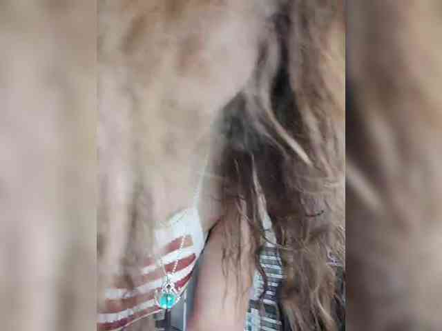 SexyKitty75-1 webcam