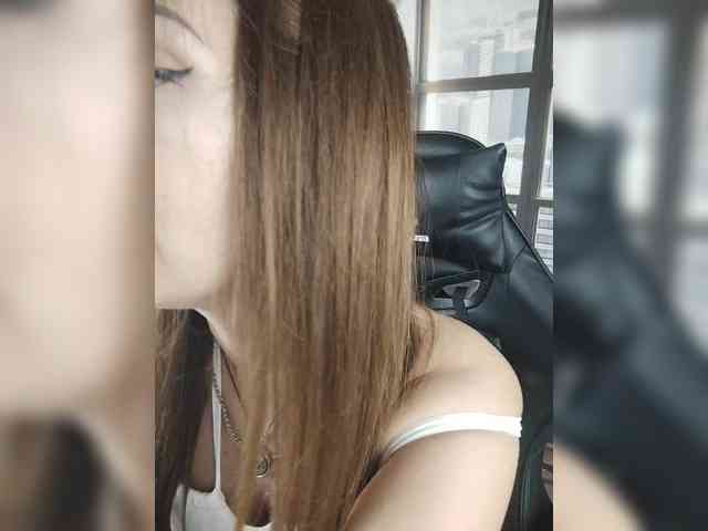 SexyKitty75-1 webcam