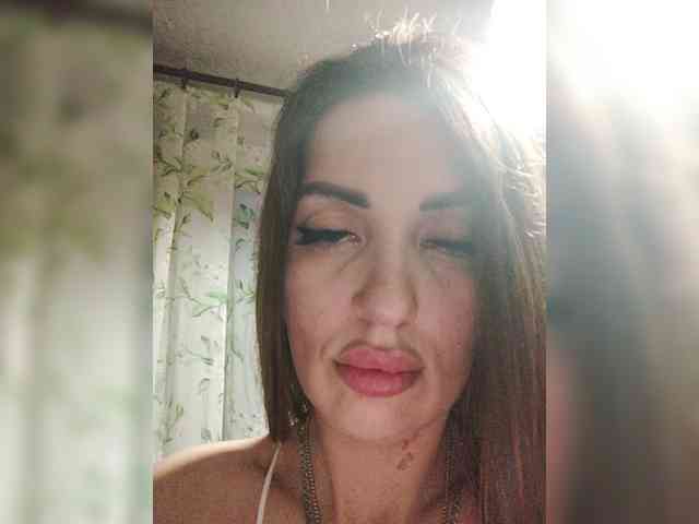 SexyKitty75-1 webcam