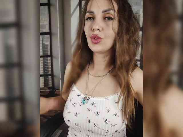 SexyKitty75-1 webcam