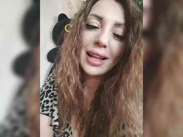 SexyKitty75-1 webcam