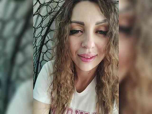 SexyKitty75-1 webcam