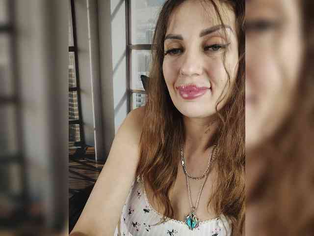 sexykitty75-1's live room