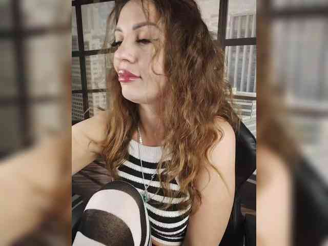 SexyKitty75-1 webcam