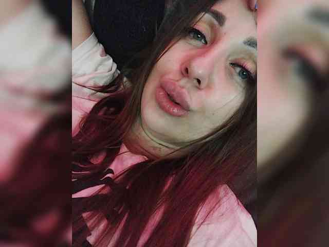 SexyKitty75-1 webcam