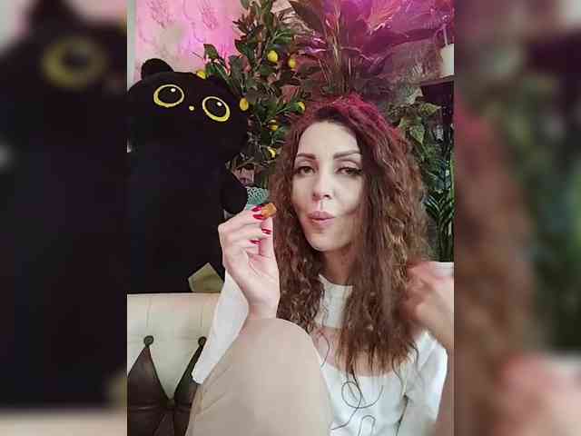 SexyKitty75-1 webcam