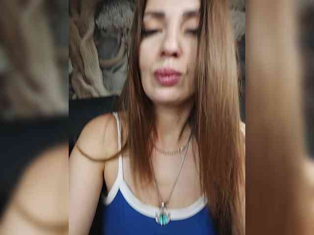SexyKitty75-1 webcam