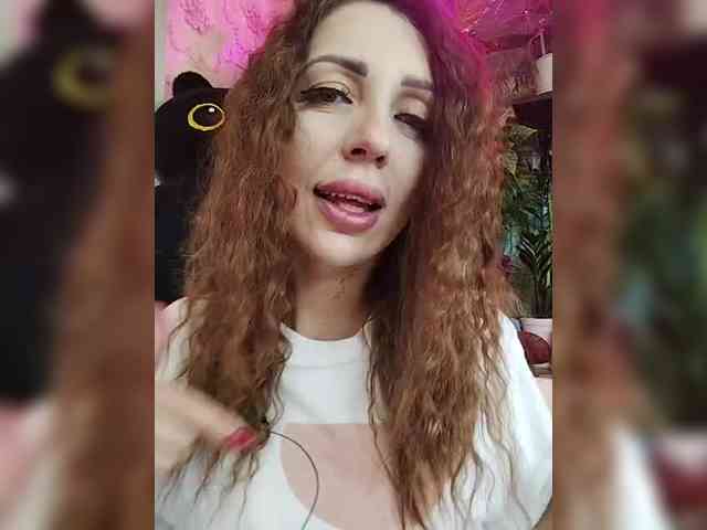 SexyKitty75-1 webcam
