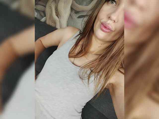 SexyKitty75-1 webcam