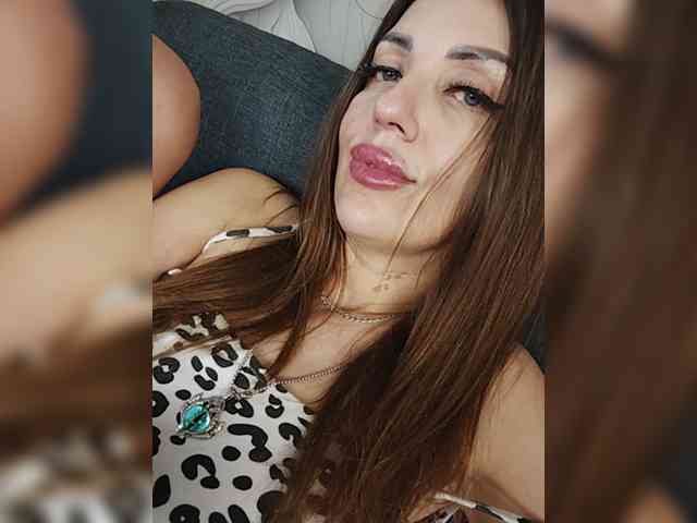 SexyKitty75-1 webcam