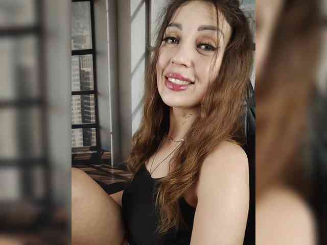 SexyKitty75-1 webcam