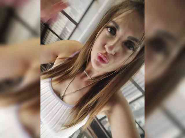 SexyKitty75-1 webcam