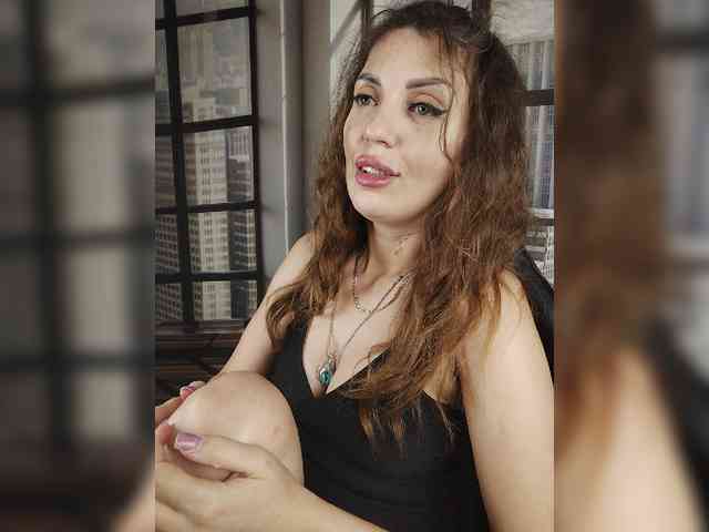 SexyKitty75-1 webcam