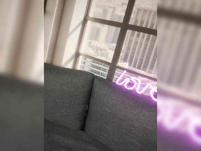 SexyKitty75-1 webcam