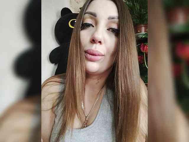 SexyKitty75-1 webcam