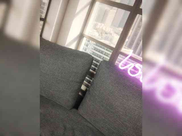 SexyKitty75-1 webcam