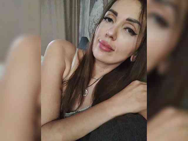 SexyKitty75-1 webcam