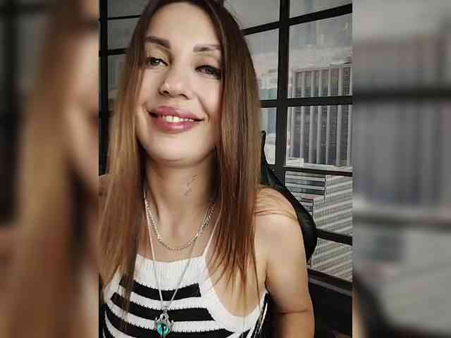 SexyKitty75-1 webcam