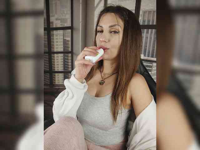 SexyKitty75-1 webcam