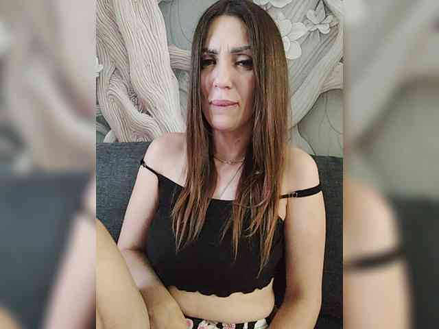 SexyKitty75-1 webcam