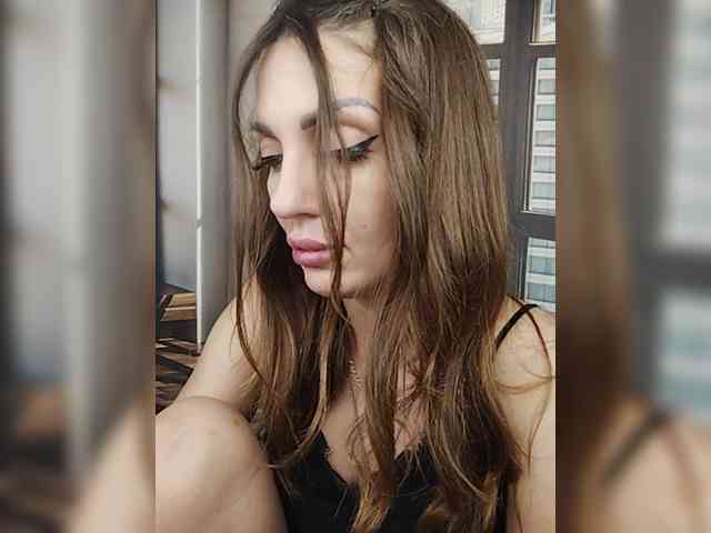 SexyKitty75-1 webcam