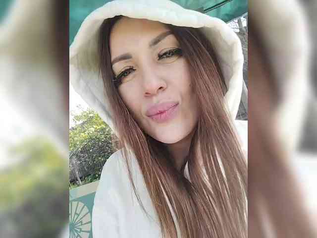 SexyKitty75-1 webcam