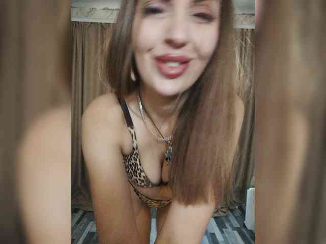 SexyKitty75-1 webcam