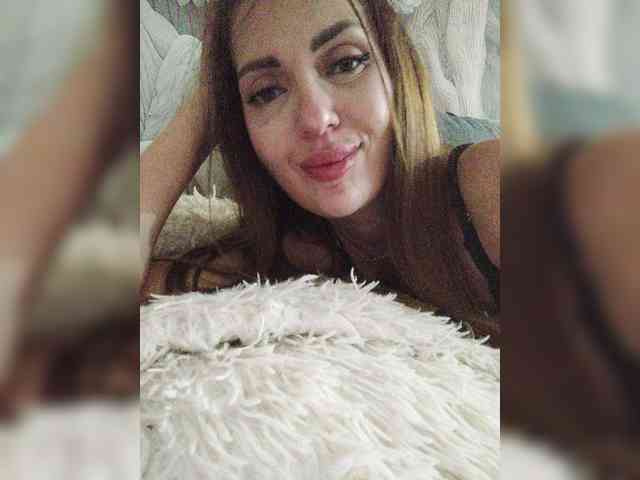 SexyKitty75-1 webcam