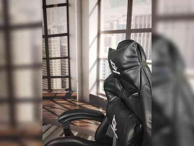 SexyKitty75-1 webcam
