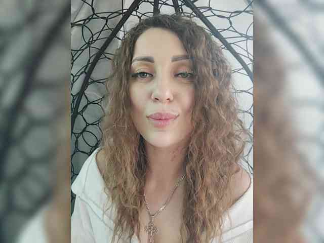SexyKitty75-1 webcam