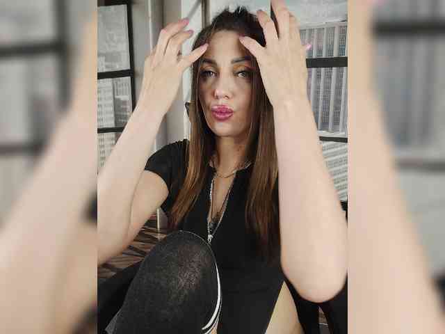 SexyKitty75-1 webcam