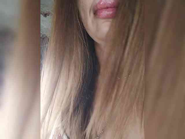 SexyKitty75-1 webcam
