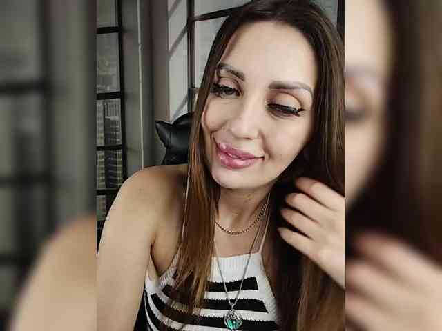 SexyKitty75-1 webcam