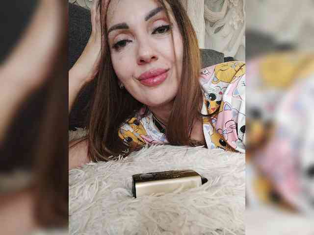 SexyKitty75-1 webcam