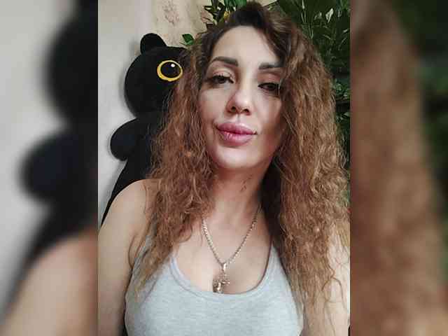 SexyKitty75-1 webcam