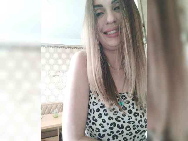 SexyKitty75-1 webcam