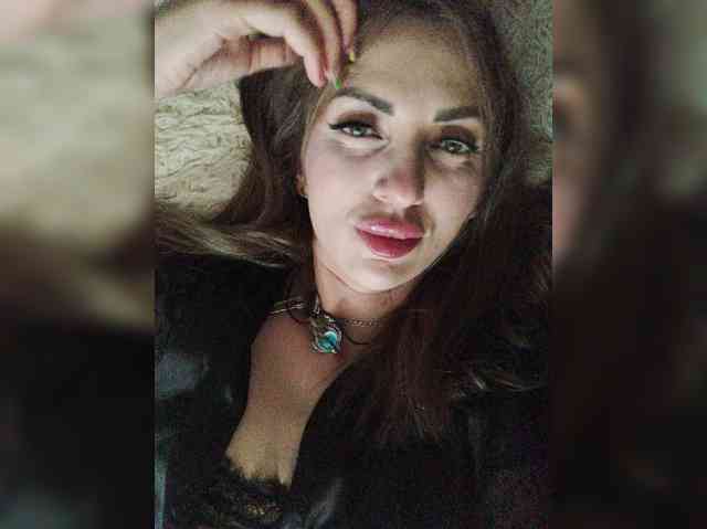 SexyKitty75-1 webcam