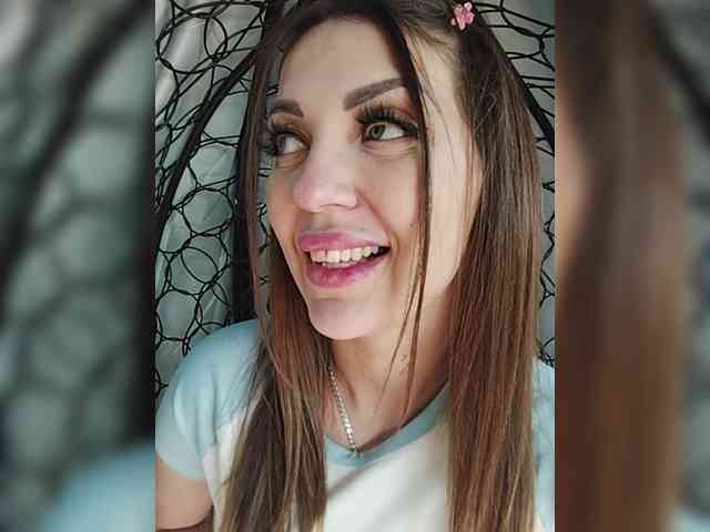 SexyKitty75-1 webcam