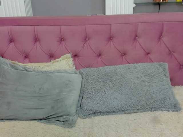 miel-latina live cam on BongaCams