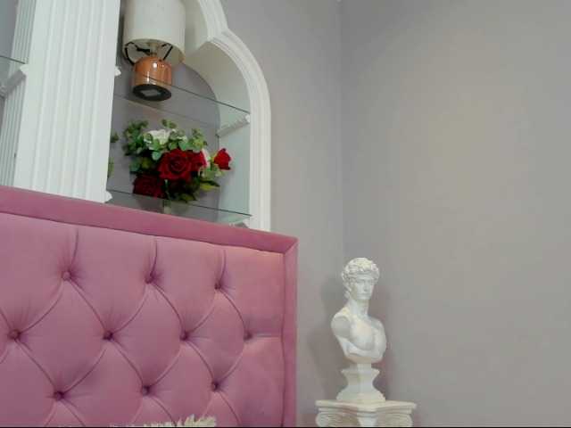 miel-latina live cam on BongaCams