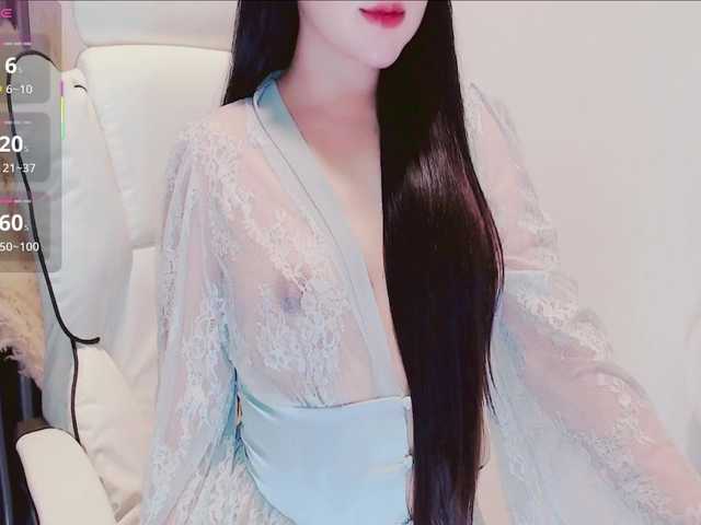 le modèle aiLeXia est en webcam porno dans un show sur le site bongacams, il possède les tags suivants: Asian,Brunette,Trimmed